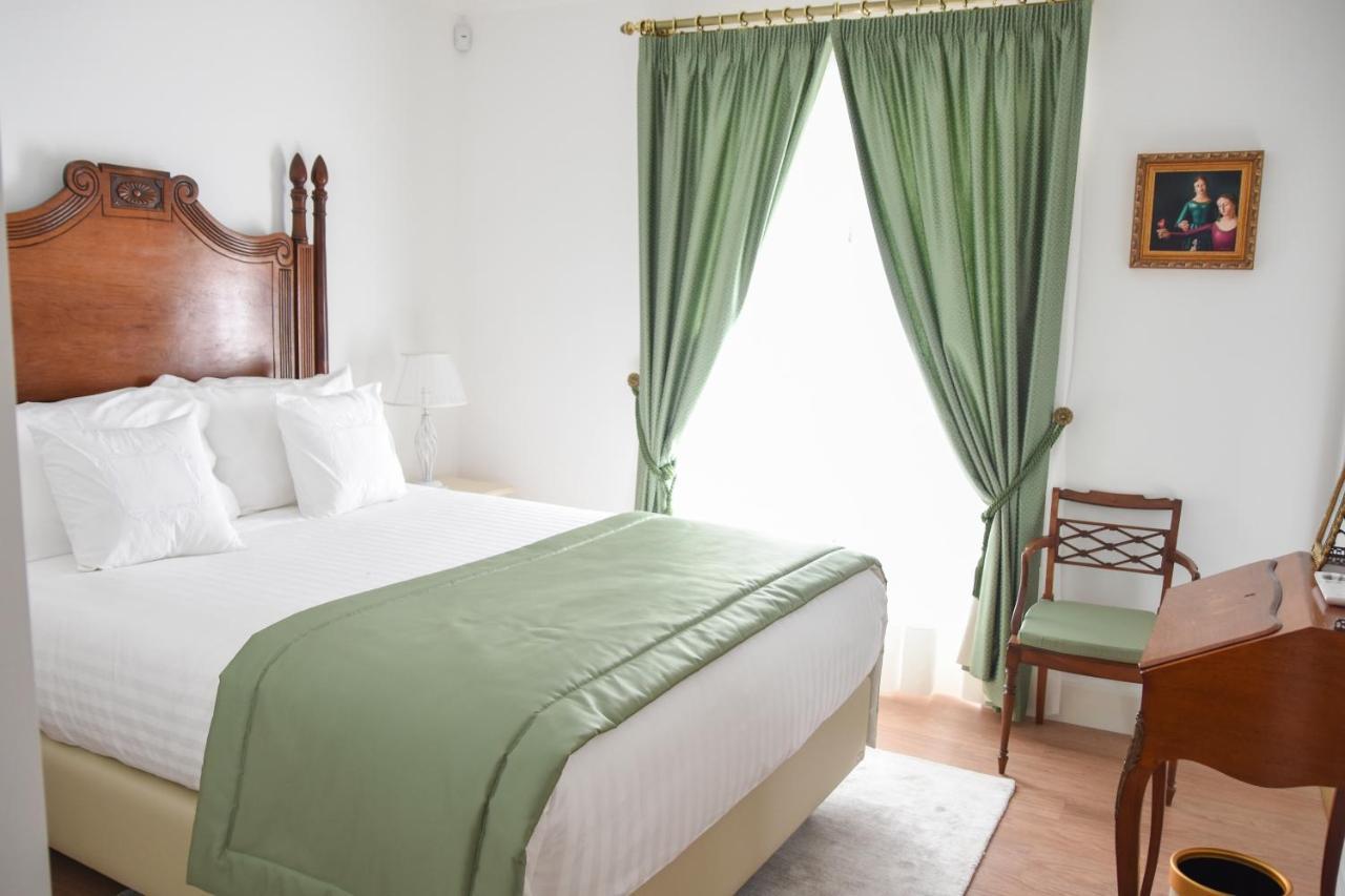 Sra Da Oliveira Solar Heritage Leiria Room photo